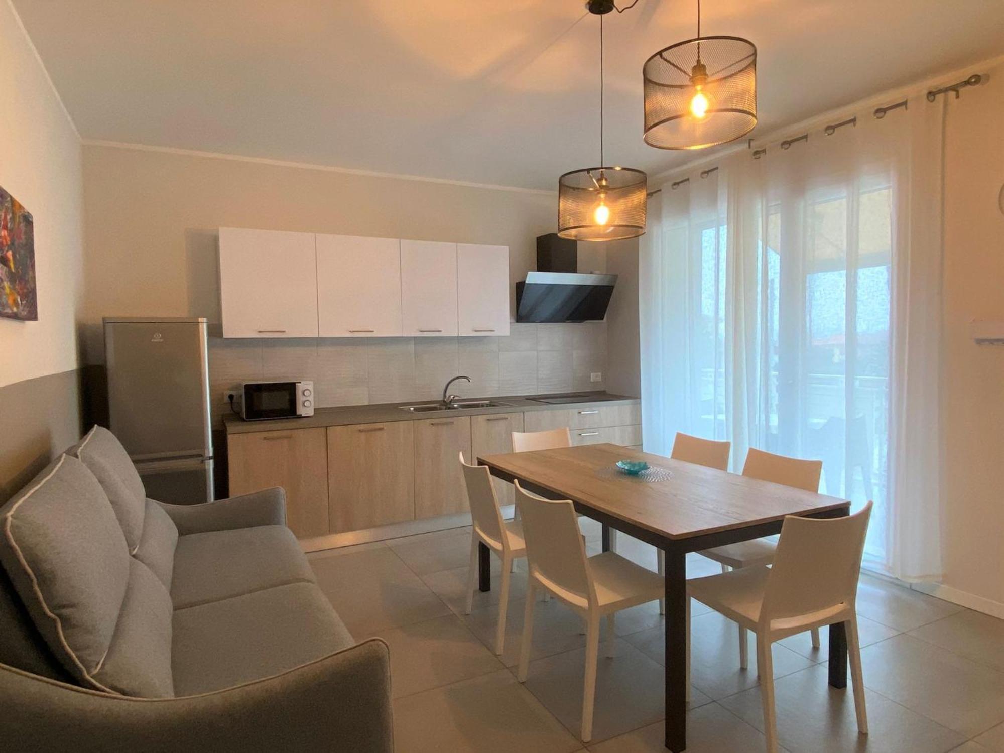 פסקיארה דל גארדה The Prince - Luxury Apartments With Pool מראה חיצוני תמונה